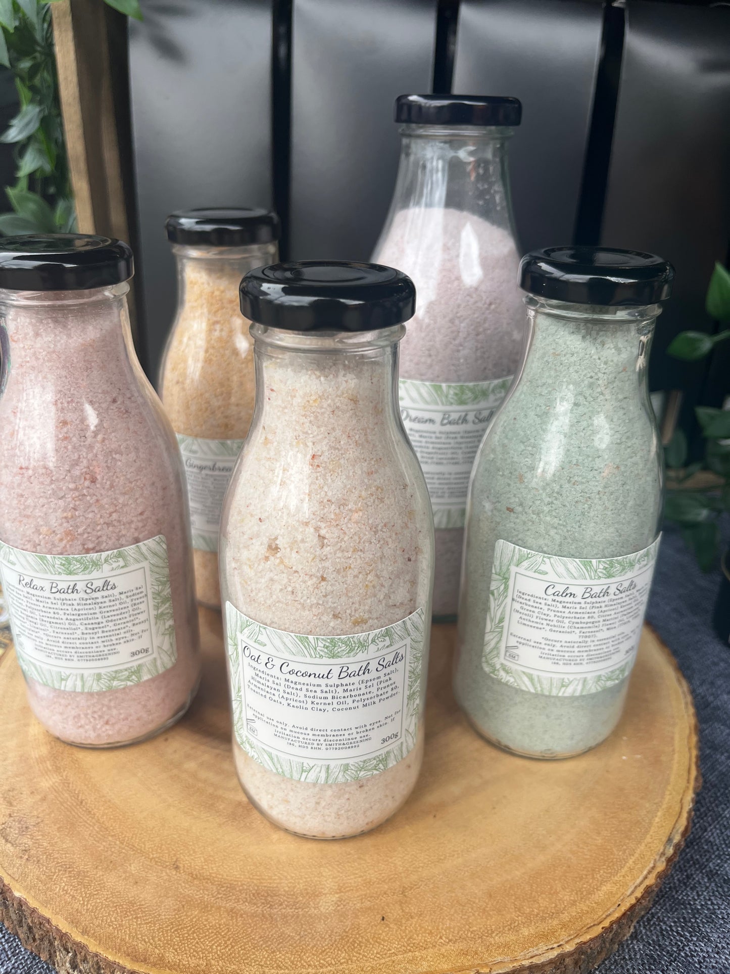 Oat & Coconut allergen free, luxury bath salts with coconut milk powder and toasted oats.