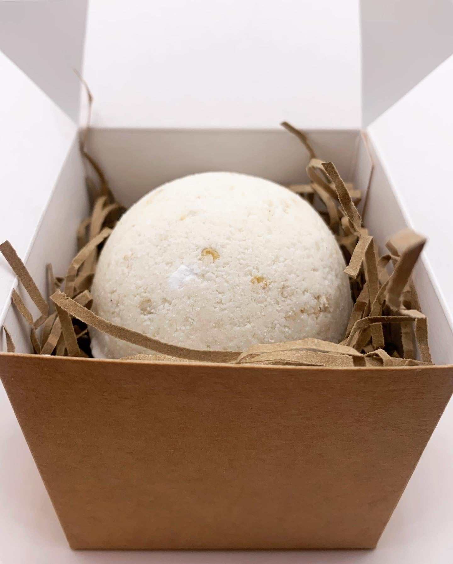 Oat & Coconut Bath Bomb